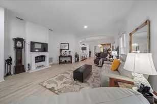 25008 Cypress Pond Ct, Leesburg, FL 34748 - Photo 9