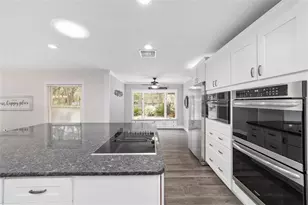 12943 County Rd 245 E, Oxford, FL 34484 - Photo 29