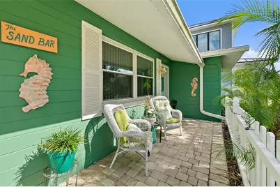 210 Lincoln Avenue, New Smyrna Beach, FL 32169 - Photo 3