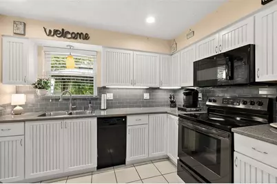 210 Lincoln Avenue, New Smyrna Beach, FL 32169 - Photo 15