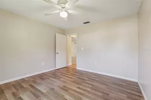 304 Brigadoon Cir, Leesburg, FL 34788 - Photo 25