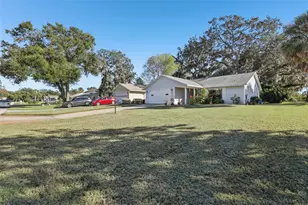 304 Brigadoon Cir, Leesburg, FL 34788 - Photo 5