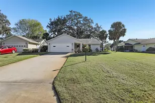 304 Brigadoon Cir, Leesburg, FL 34788 - Photo 5