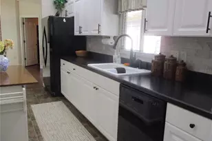 11228 SW 138th Pl, Dunnellon, FL 34432 - Photo 9