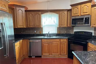 1605 Cherry Hill Rd, Lady Lake, FL 32159 - Photo 3