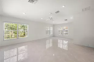 9319 SE 161st Pl, Summerfield, FL 34491 - Photo 11