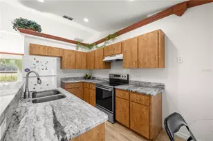 9319 SE 161st Pl, Summerfield, FL 34491 - Photo 9