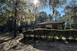 9231 SW 197th Cir, Dunnellon, FL 34432 - Photo 1