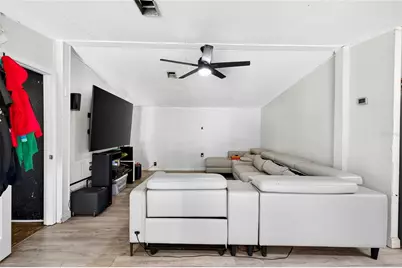 6766 NE 1st Place, Ocala, FL 34470 - Photo 9