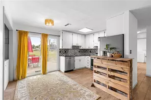 37429 Grays Airport Rd, Lady Lake, FL 32159 - Photo 13