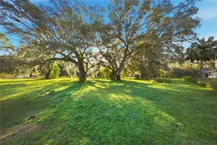 13785 SE 8th Ct, Ocala, FL 34480 - Photo 7