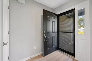 706 Jason Dr, Lady Lake, FL 32159 - Photo 3