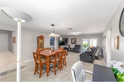 8143 SE 175th Columbia Place, The Villages, FL 32162 - Photo 11