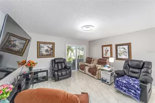 8143 SE 175th Columbia Pl, The Villages, FL 32162 - Photo 7