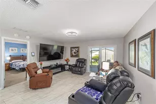 8143 SE 175th Columbia Pl, The Villages, FL 32162 - Photo 5