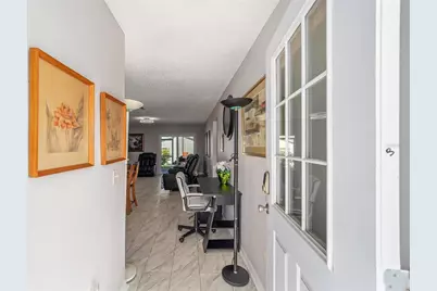 8143 SE 175th Columbia Place, The Villages, FL 32162 - Photo 3