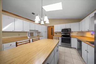 9080 SE 161st Ln, Summerfield, FL 34491 - Photo 7