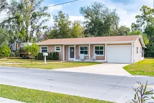 305 NE 1st Ave, Crystal River, FL 34429 - Photo 1