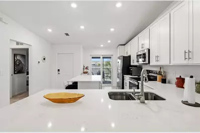 17475 Opal Sand Drive #207, Venice, FL 34293 - Photo 5