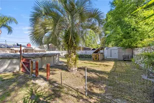 12351 SE Hwy 464, Ocklawaha, FL 32179 - Photo 25