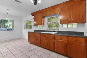 506 NE 10th Ave, Ocala, FL 34470 - Photo 9