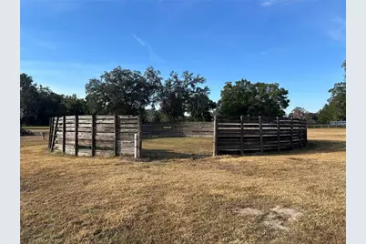 14525 NW Highway 464B, Morriston, FL 32668 - Photo 9