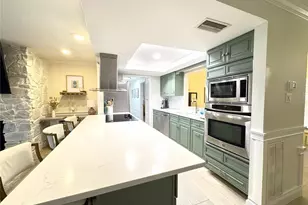 1004 SE 5th Ave, Crystal River, FL 34429 - Photo 11