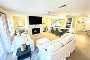 1004 SE 5th Ave, Crystal River, FL 34429 - Photo 7