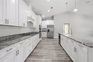 10080 SE 42nd Ct, Belleview, FL 34420 - Photo 11