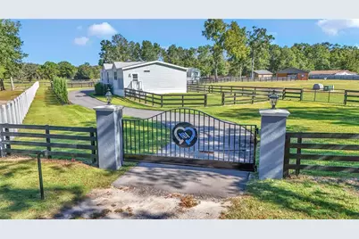 521 NW 80th Avenue, Ocala, FL 34480 - Photo 1