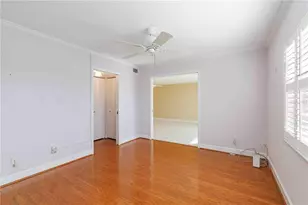 6999 W Country Club Dr N, Sarasota, FL 34243 - Photo 17