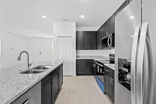 1575 W Lamplighter St, Citrus Springs, FL 34434 - Photo 17