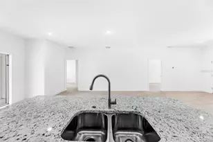 1575 W Lamplighter St, Citrus Springs, FL 34434 - Photo 15