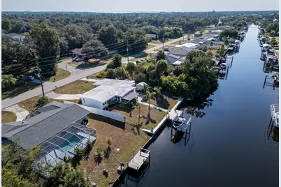 3349 Rock Creek Drive, Port Charlotte, FL 33948 - Photo 13