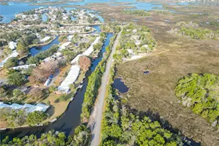 11603 W Bayshore Dr, Crystal River, FL 34429 - Photo 73