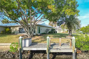 11603 W Bayshore Dr, Crystal River, FL 34429 - Photo 55