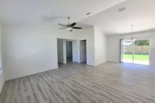 1781 NE 6th Ave, Ocala, FL 34470 - Photo 3