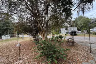 551 SE 129th Ct, Silver Springs, FL 34488 - Photo 19