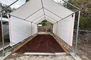 551 SE 129th Ct, Silver Springs, FL 34488 - Photo 11