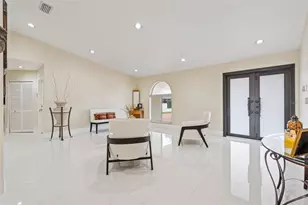 14040 SW 14th St, Miami, FL 33184 - Photo 11