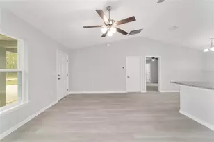 20926 SW Robin Dr, Dunnellon, FL 34431 - Photo 15