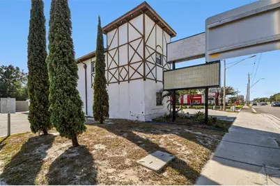 3601 E Busch Boulevard, Tampa, FL 33612 - Photo 9