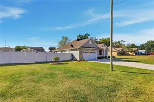 8252 SE 164th Pl, Summerfield, FL 34491 - Photo 3