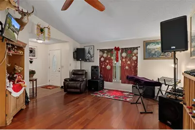 8095 Philatelic Drive, Spring Hill, FL 34606 - Photo 9