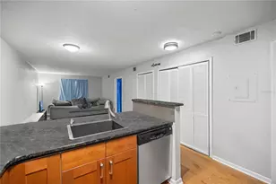 105 SE 16th Ave, Gainesville, FL 32601 - Photo 9