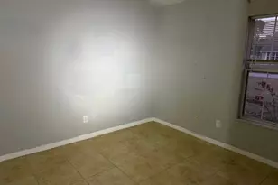 35249 Queens Way, Fruitland Park, FL 34731 - Photo 9