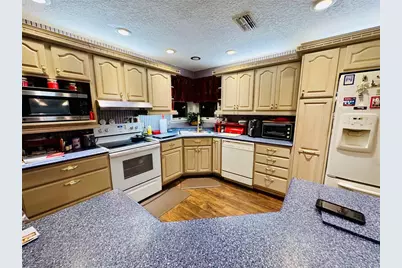 17725 Powerline Road, Dade City, FL 33523 - Photo 19