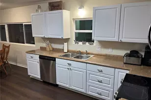 8121 Co Rd 243B, Wildwood, FL 34785 - Photo 9