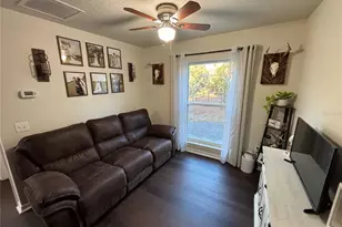 8121 Co Rd 243B, Wildwood, FL 34785 - Photo 15