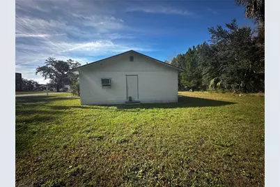 619 NE 2nd Street, Crystal River, FL 34429 - Photo 11